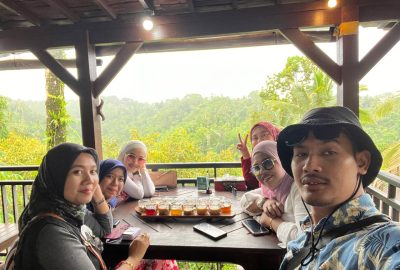 photo_6242538453258584624_y